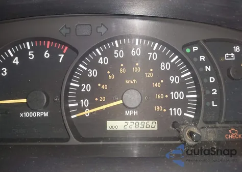 2001 Toyota Tundra Sr5 V8 из США, поврежденный, VIN 5TBKT44191S173811